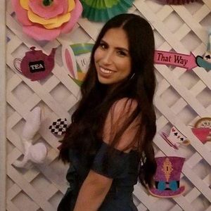 Meet your Posher, Denise